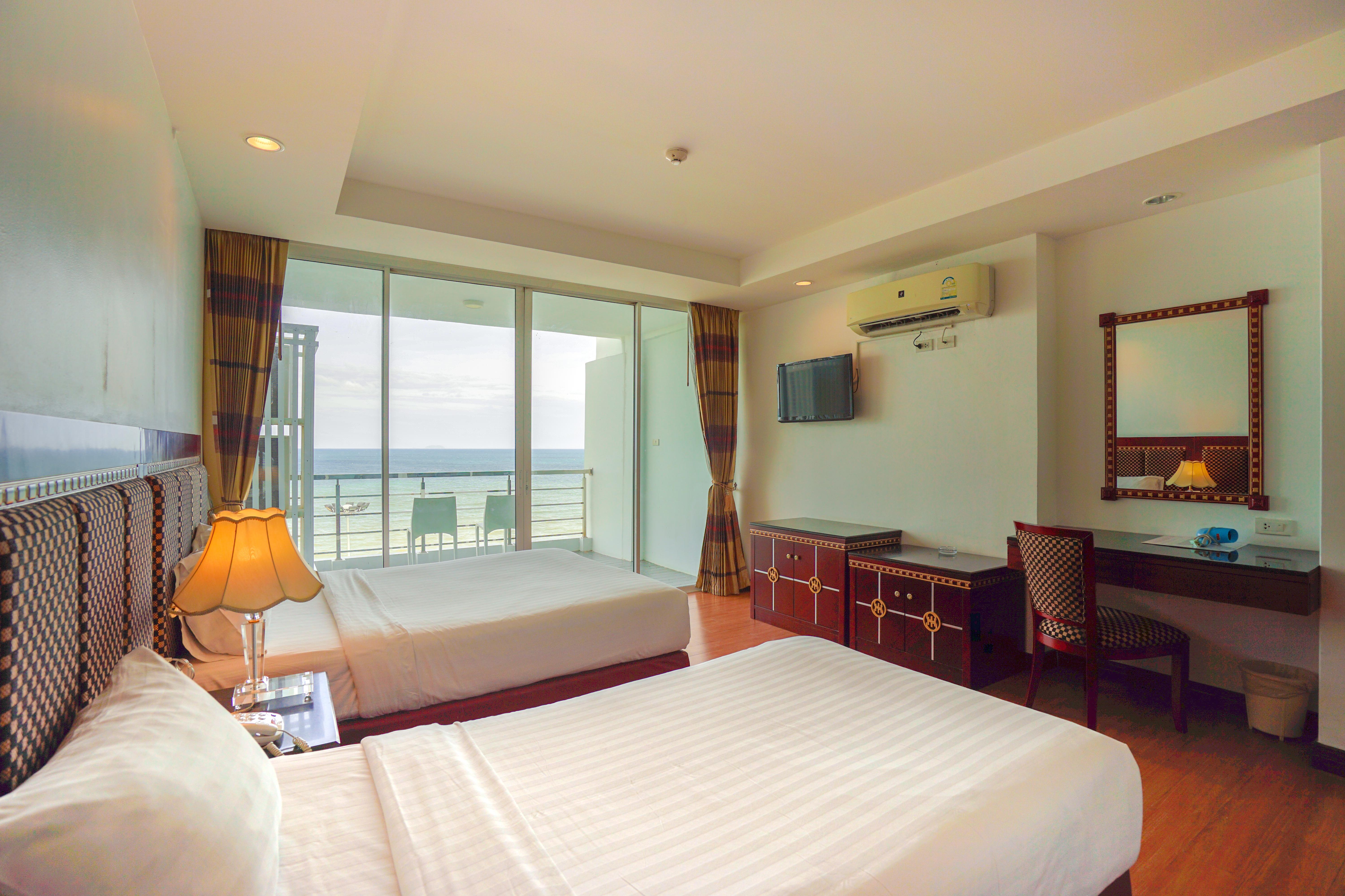 Jomtien Hisotel Екстериор снимка