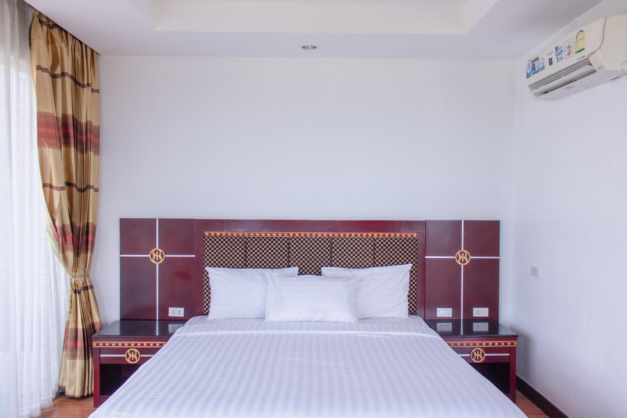 Jomtien Hisotel Екстериор снимка