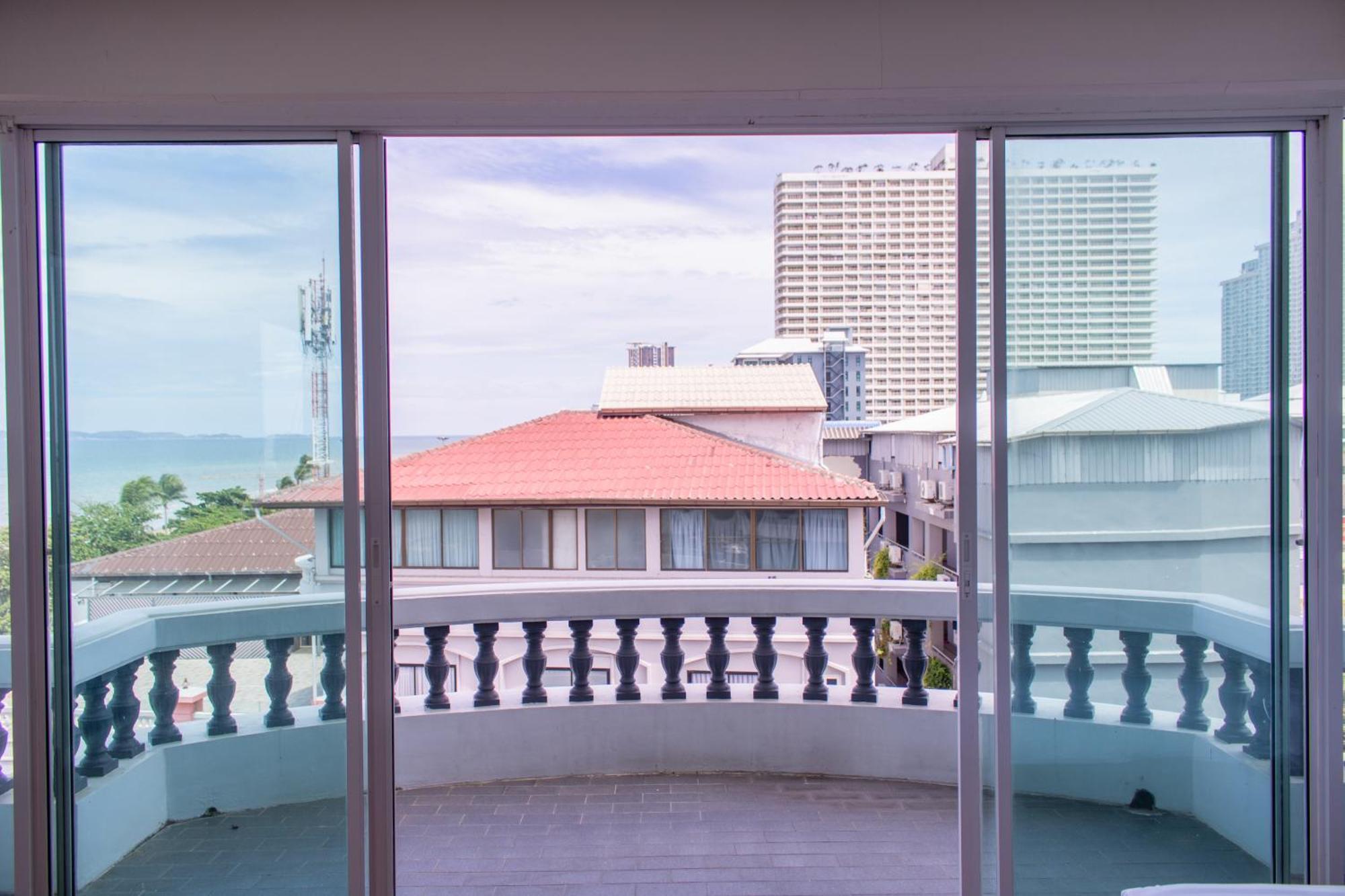 Jomtien Hisotel Екстериор снимка