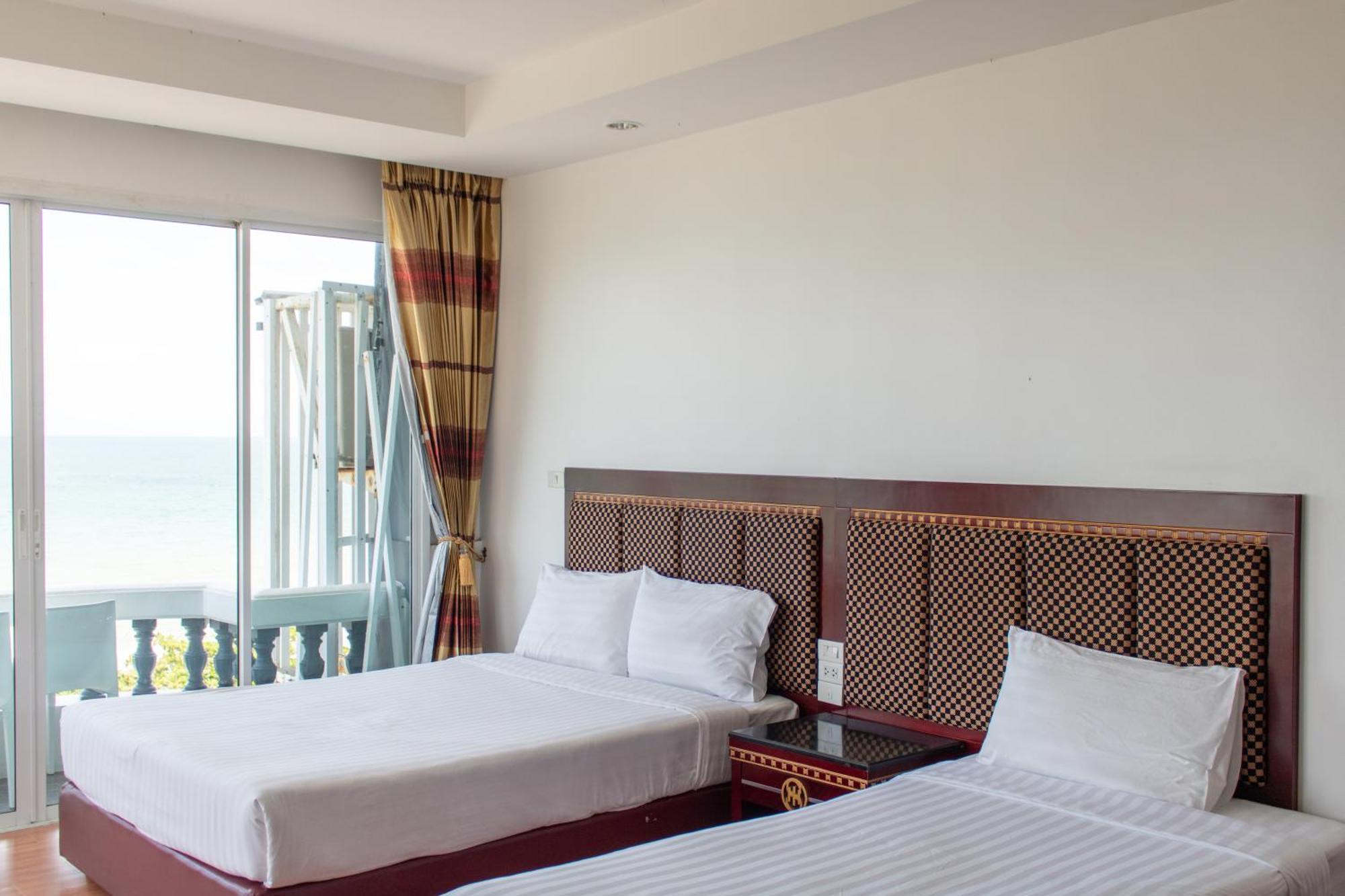 Jomtien Hisotel Екстериор снимка