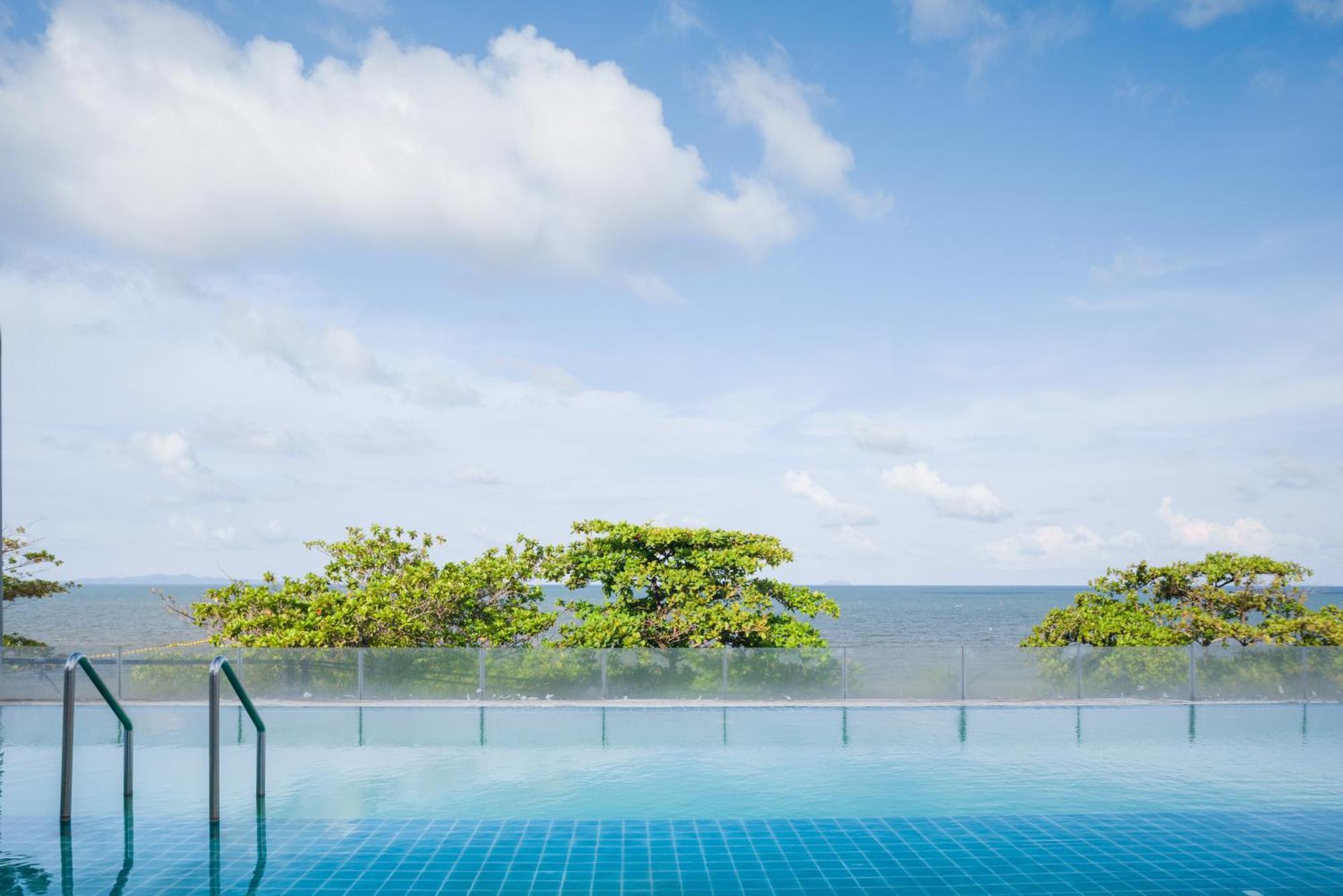 Jomtien Hisotel Екстериор снимка