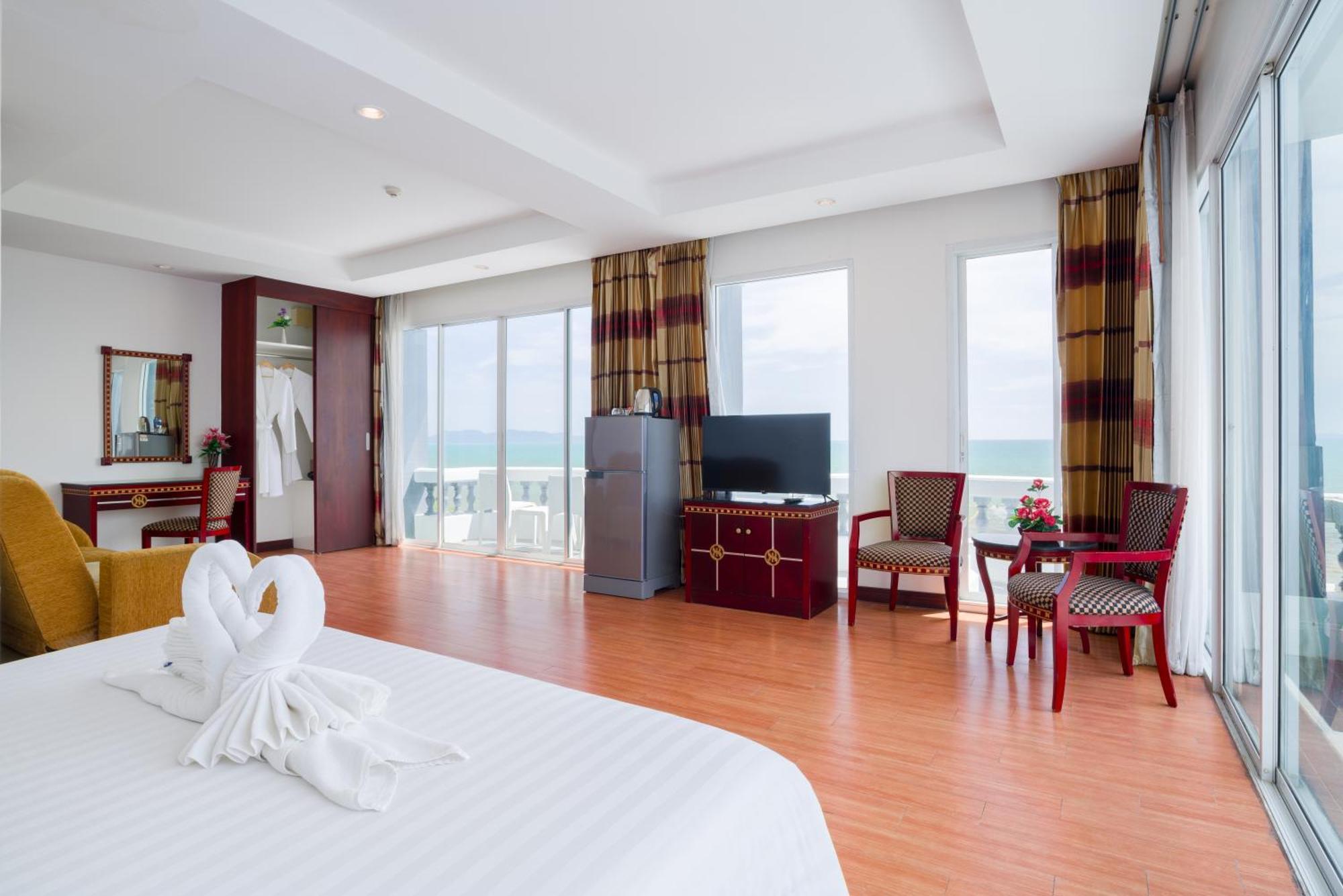 Jomtien Hisotel Екстериор снимка