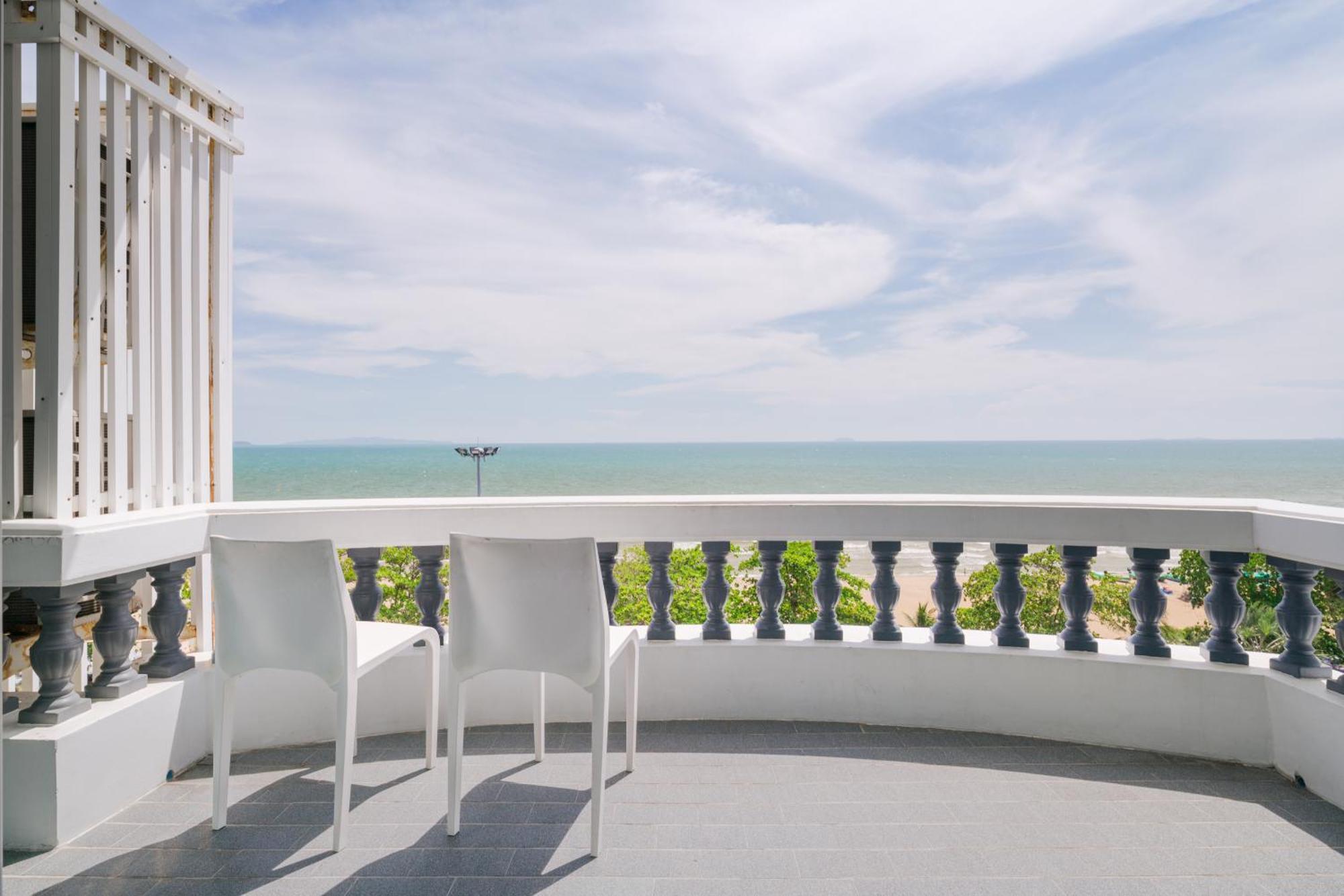 Jomtien Hisotel Екстериор снимка